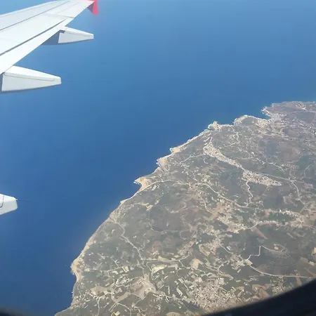 Aloha דירה *